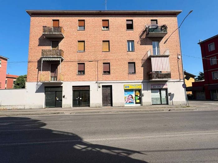Appartamento quadrilocale in vendita in Viale Ciro Menotti, Crocetta, Modena