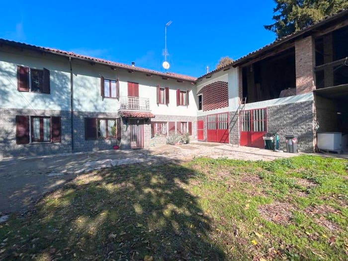 Casa con 6 locali in vendita in Località Valleversa, Valleversa Caniglie, Asti