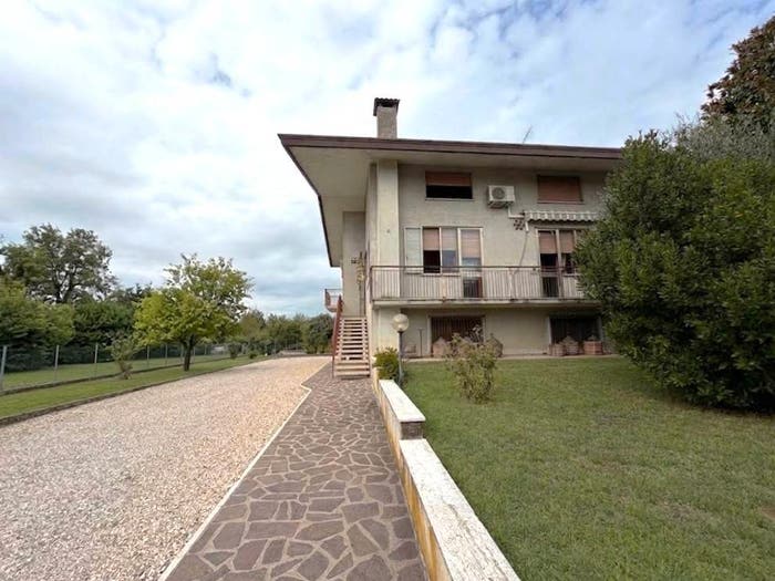 Casa con 6 locali in vendita in Centro, Arcade