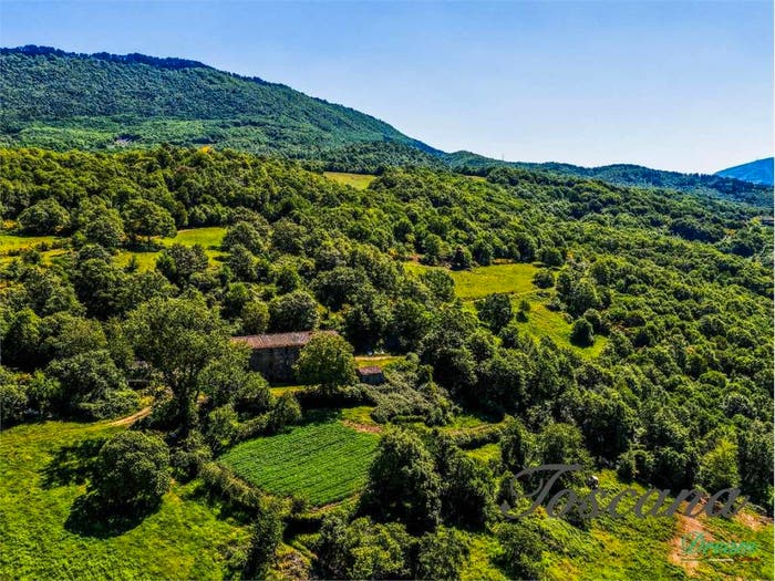 Casa con 6 locali in vendita in Montieri