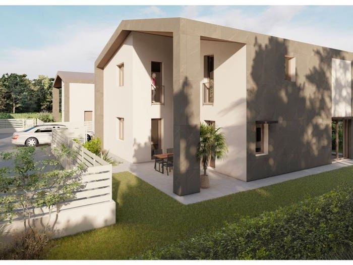 Casa quadrilocale in vendita in Strada Langhirano, Campus Gaione, Parma