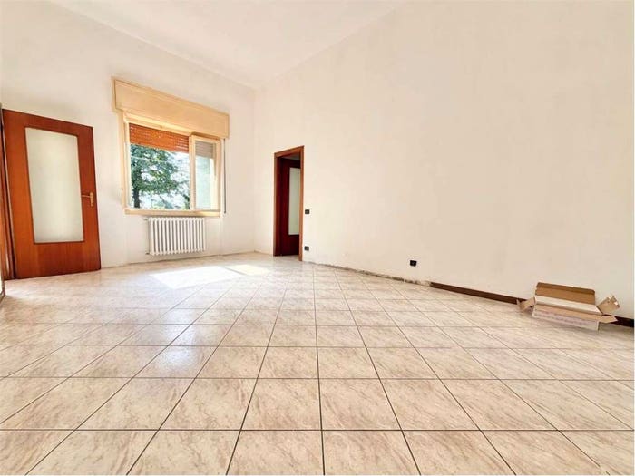 Appartamento bilocale in vendita in viale grigna, Centro, Camparada