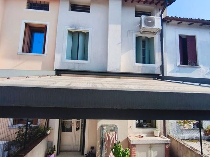 Casa quadrilocale in vendita in Via Roma, Caldogno Rettorgole Cresole, Caldogno
