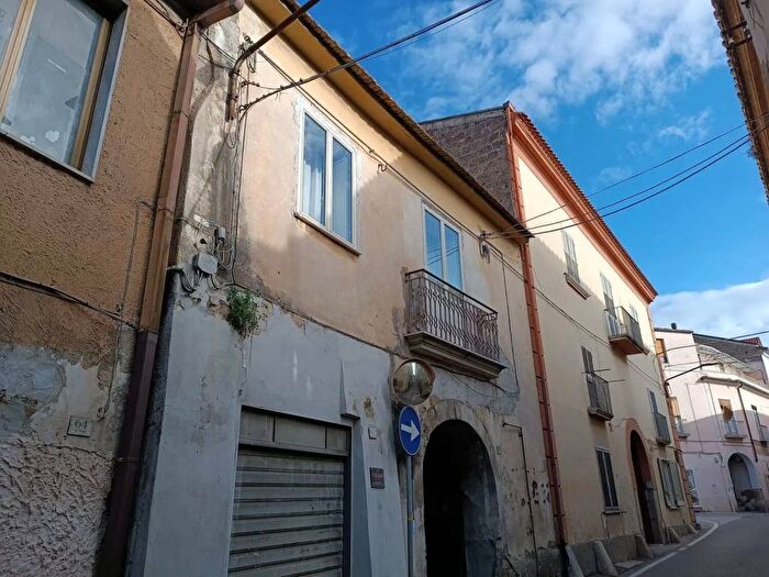 Appartamento trilocale in vendita in Via Ponte, San Leucio Briano, Caserta