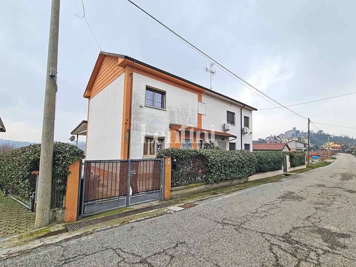 Casa con 6 locali in vendita in Via Cavalli d'Olivola, San Giorgio, San Giorgio Monferrato