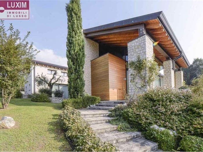 Casa con 6 locali in vendita in Centro, Bassano del Grappa