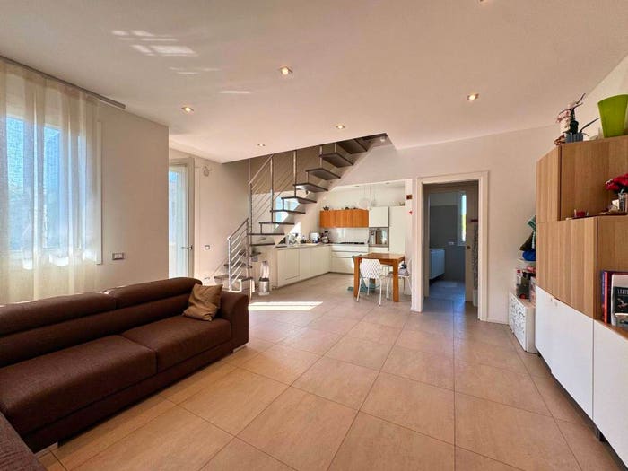 Appartamento con 5 locali in vendita in Via Enrico De Nicola, Mira Porte, Mira