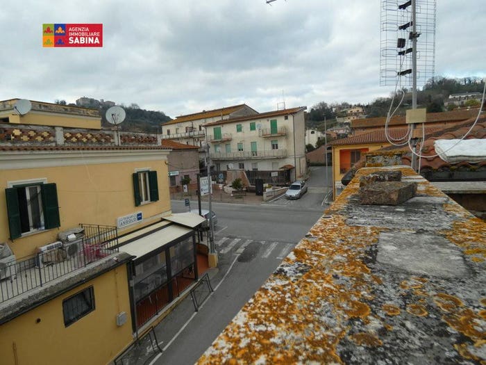 Appartamento trilocale in vendita in Via Maggio, Stimigliano Scalo, Stimigliano