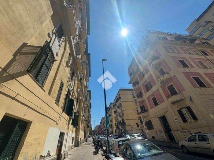 Appartamento con 6 locali in vendita in Via Michetti, Vomero, Napoli