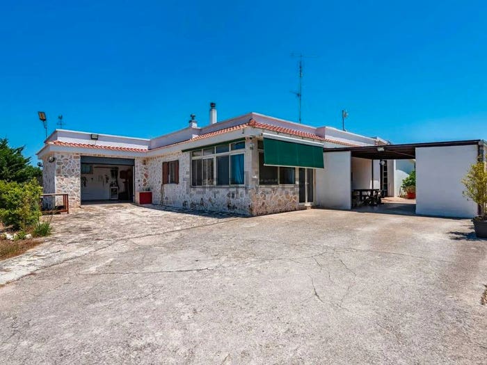Casa con 5 locali in vendita in Ss, Putignano