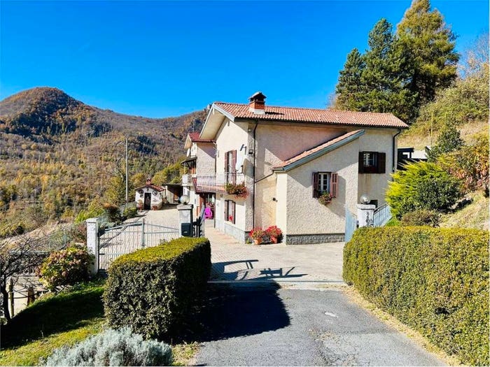Casa con 6 locali in vendita in Regione Crose, Garessio