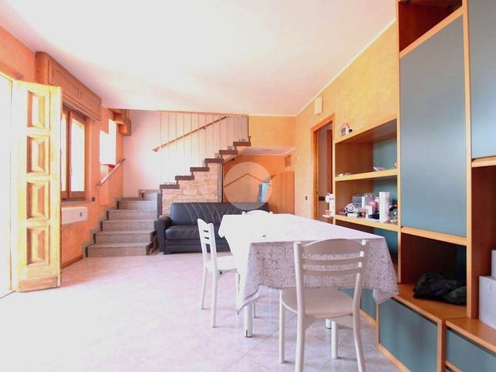 Appartamento con 6 locali in vendita in Via Bellini, Centro, Quartucciu