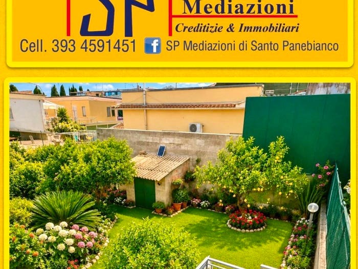 Casa trilocale in vendita in Viale delle Provincie, Centro, Giarre