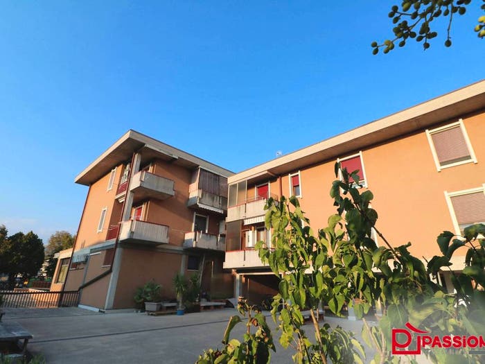 Appartamento con 5 locali in vendita in Via Papa Giovanni Paolo I, Pedemonte, San Pietro in Cariano