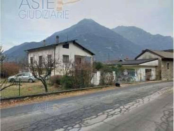 Casa quadrilocale in vendita in Via Filippo Maria Beltrami, Megolo Di Cima, Pieve Vergonte