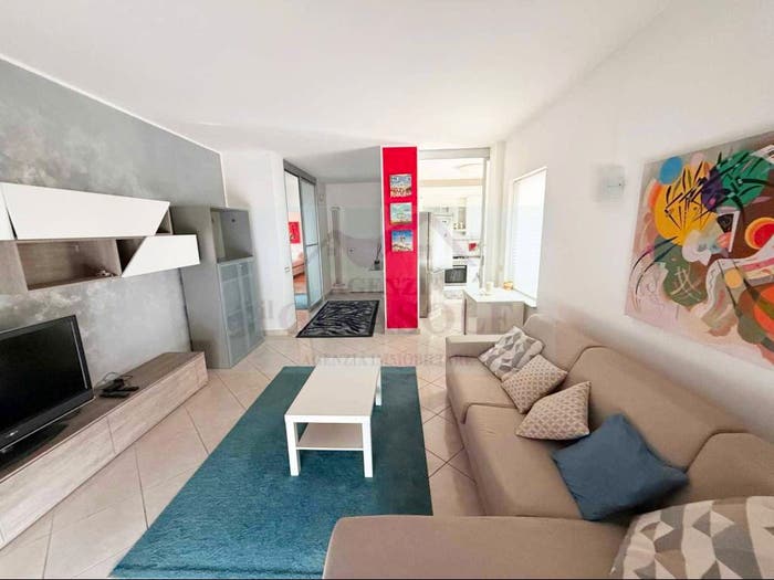 Appartamento con 5 locali in vendita in Via Camillo Benso di Cavour, Centro, Alba Adriatica