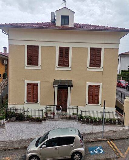 Appartamento trilocale in vendita in Le Grazie, Ancona
