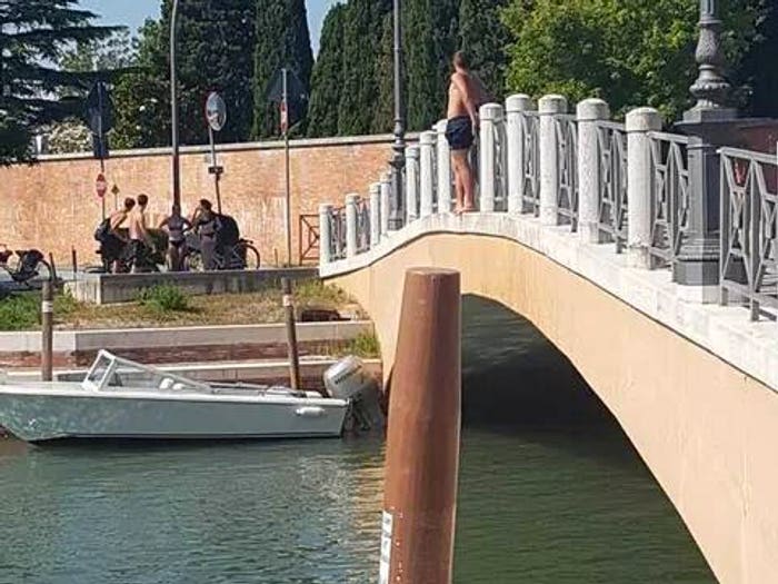 Casa con 6 locali in vendita in Via Delle Mesole, CavallinoTreporti