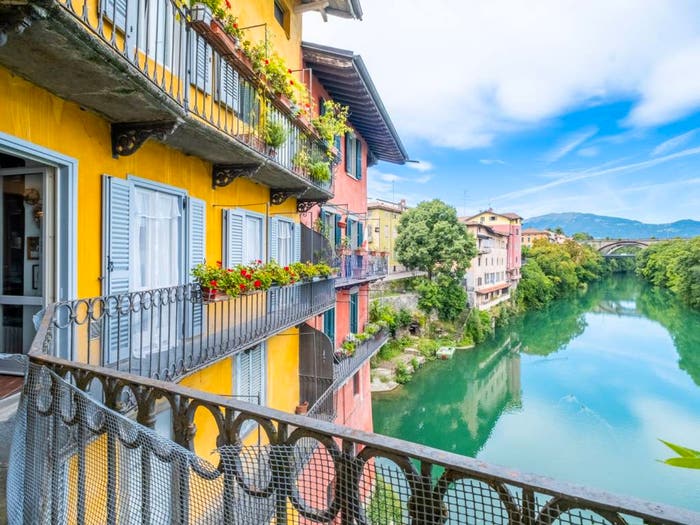 Casa con 6 locali in vendita in Via Giuseppe Garibaldi, Centro, Ponte San Pietro