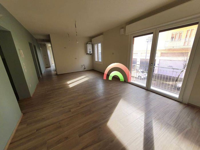 Appartamento quadrilocale in vendita in Viale Trieste, Sottomarina, Chioggia