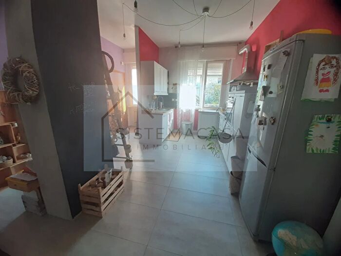 Appartamento trilocale in vendita in Via Pietro Bofondi, Forli'