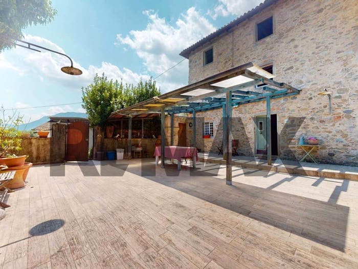 Casa con 6 locali in vendita in Via Pascoli, Centro, Gallicano