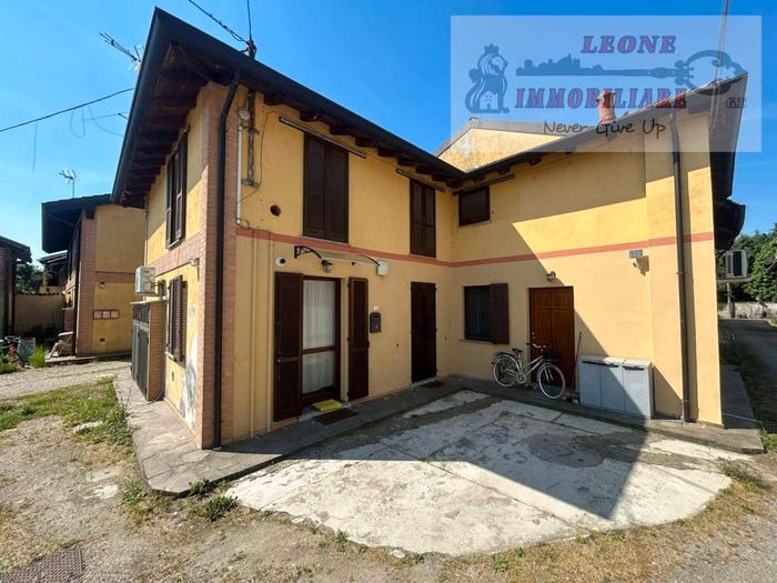 Casa bilocale in vendita in Via Spadari, Magherno