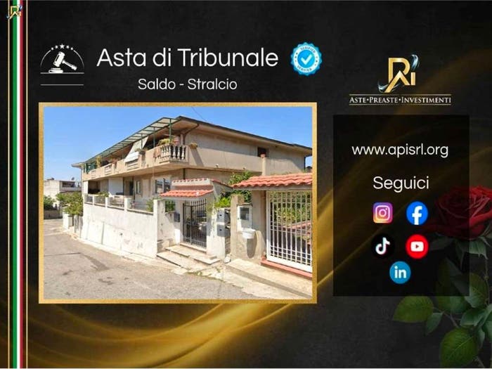 Appartamento con 6 locali in vendita in Via Falcone e Borsellino, Anoia Inferiore, Anoia