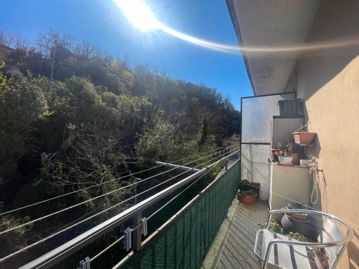 Appartamento con 5 locali in vendita in Via Bartolomeo Parodi, Ceranesi