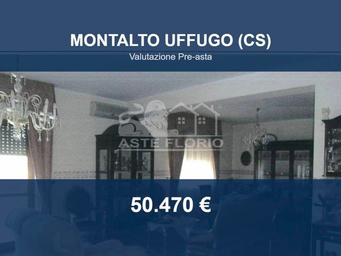 Appartamento con 5 locali in vendita in Via Manzoni, Taverna, Montalto Uffugo