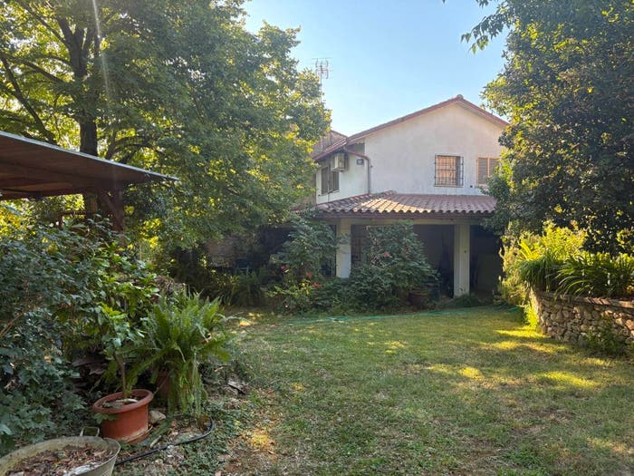 Casa con 5 locali in vendita in Strada di Valle Montanara, Narni