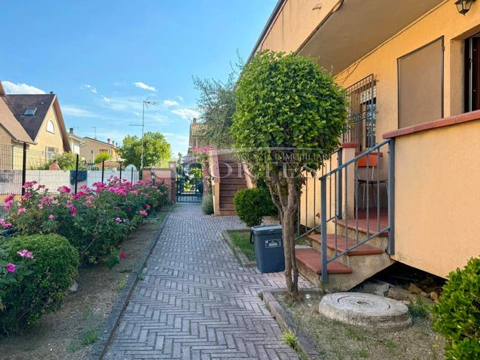 Appartamento trilocale in vendita in Via Alfredo Panzini, Torrette Ponte Sasso, Fano