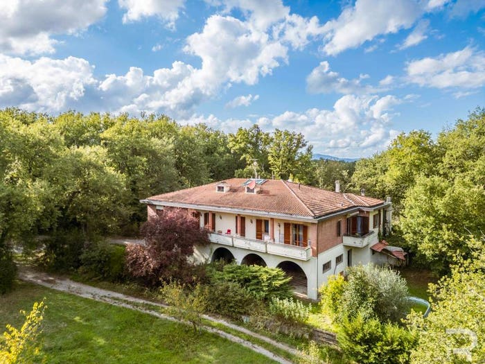 Casa con 6 locali in vendita in Via di Ricasoli, Frazioni Collinari, Montevarchi