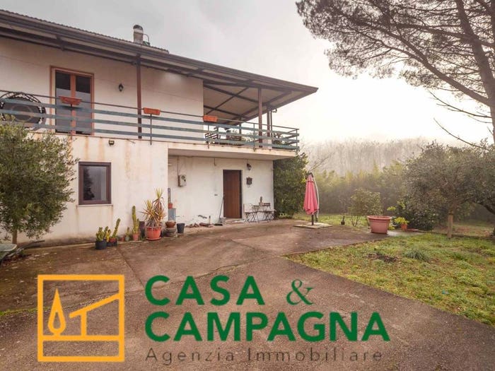 Casa con 5 locali in vendita in Via Giardini, Mignano Monte Lungo
