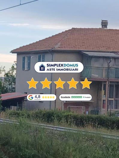 Appartamento con 6 locali in vendita in Corso Guglielmo Marconi, Centro, Cairo Montenotte