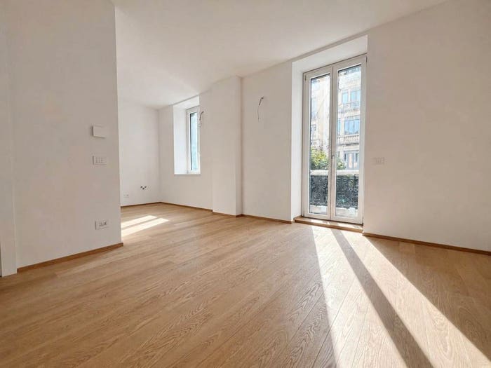 Appartamento bilocale in vendita in Corso Milano, San Carlo Stazione, Monza