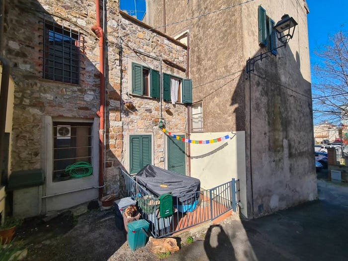 Casa trilocale in vendita in Vicolo Vincenzo Gioberti, Castellina Marittima