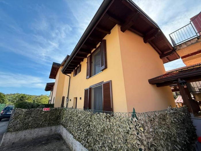 Casa quadrilocale in vendita in Via Andrate Nuova, Andrate Molinetto, Fino Mornasco