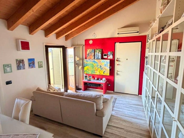 Casa bilocale in vendita in Via Dante, Cremona