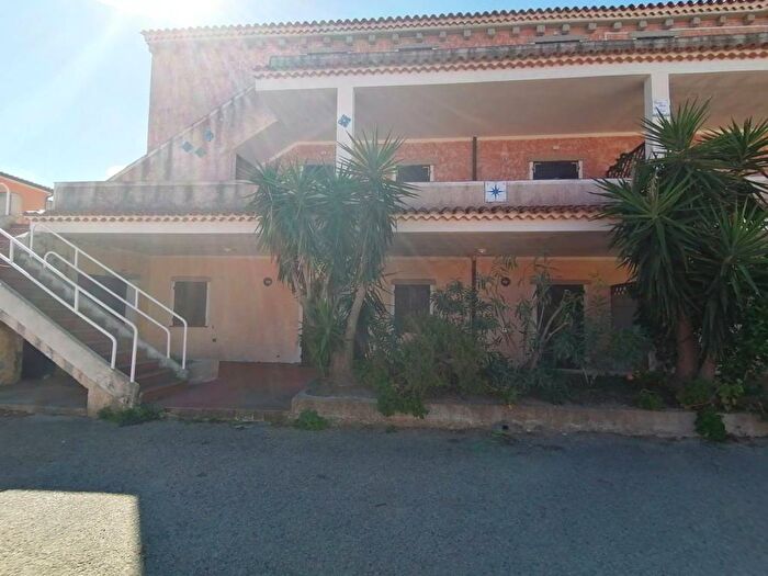 Appartamento bilocale in vendita in Via Giovanni XXIII, Porto Pozzo, Santa Teresa Gallura