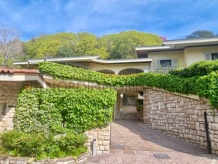 Casa con 6 locali in vendita in Via Amba d'Oro, Panoramica, Brescia
