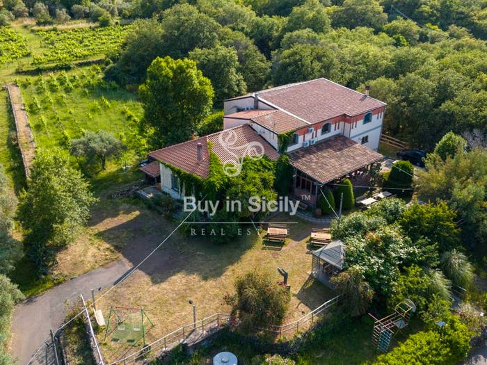 Casa con 6 locali in vendita in Strada Provinciale II, Castiglione di Sicilia