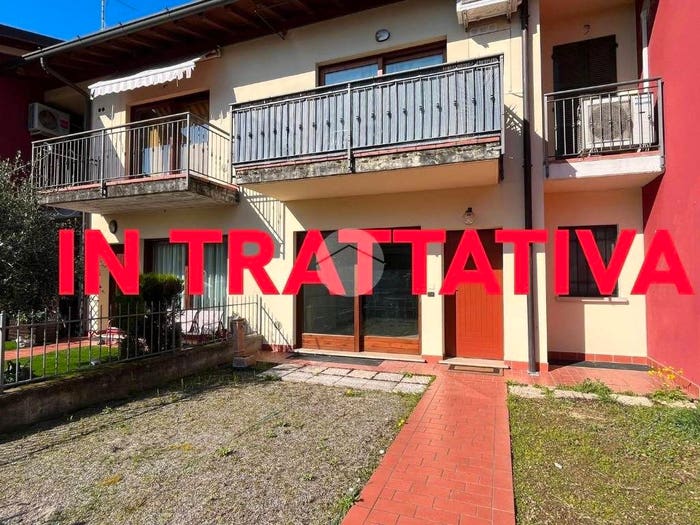 Appartamento trilocale in vendita in Via Alessandro Volta, Zocco, Erbusco