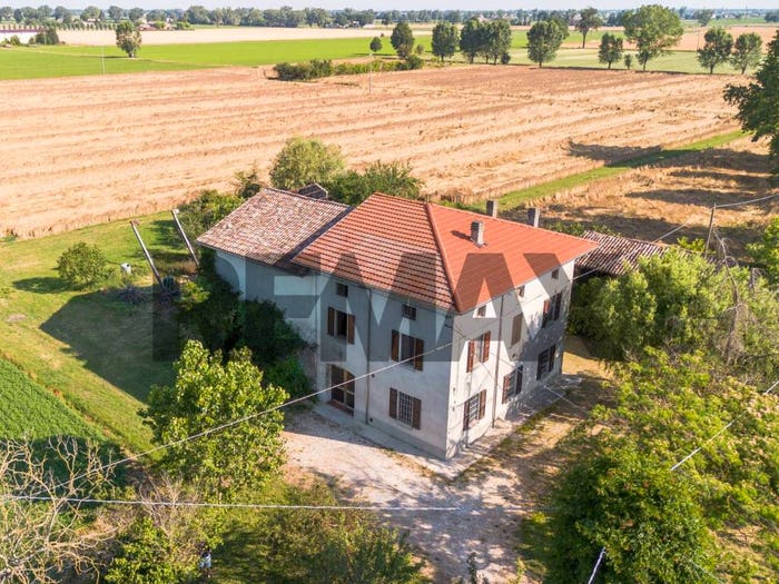 Casa con 6 locali in vendita in Castione Marchesi, Fidenza