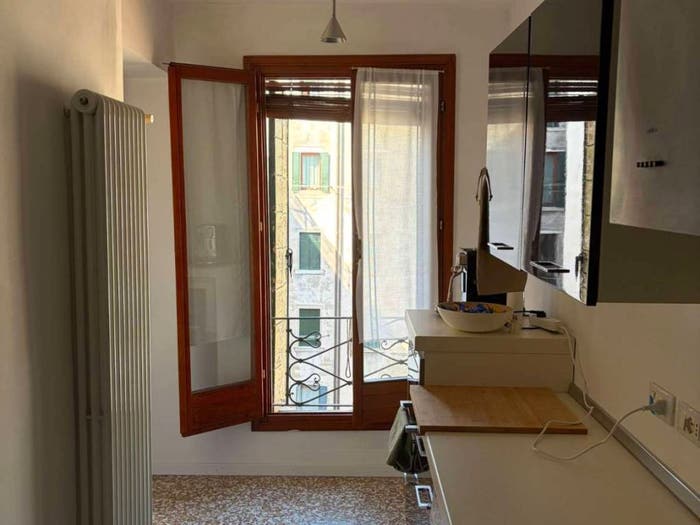 Appartamento trilocale in vendita in Guglie San Leonardo, Venezia
