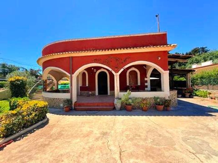 Casa quadrilocale in vendita in Gallina, Gallina, Avola