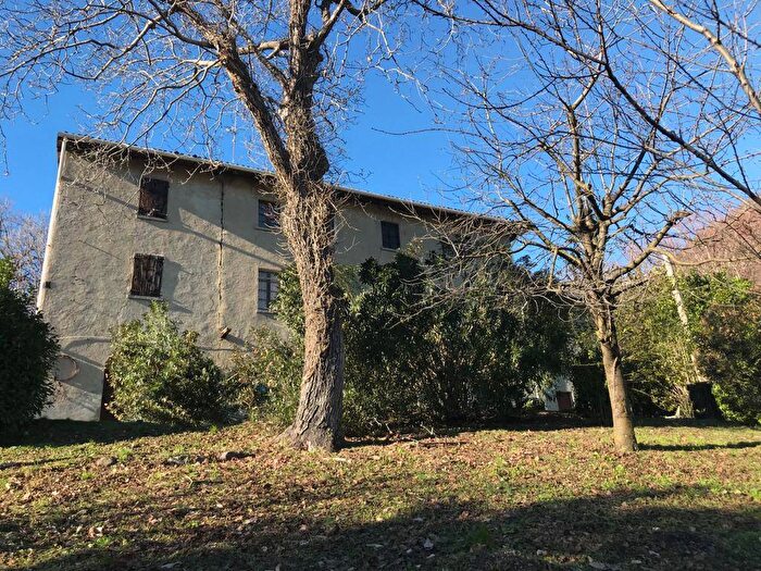 Casa con 6 locali in vendita in Via Sanvirio, Garlate