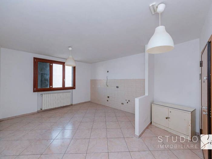 Appartamento quadrilocale in vendita in Via Giuseppe Giusti, Centro, Montale