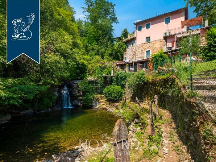 Casa con 6 locali in vendita in Loro Ciuffenna