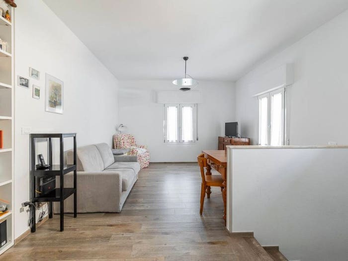 Casa con 6 locali in vendita in Giacomo Leopardi, Colombarina, Imola